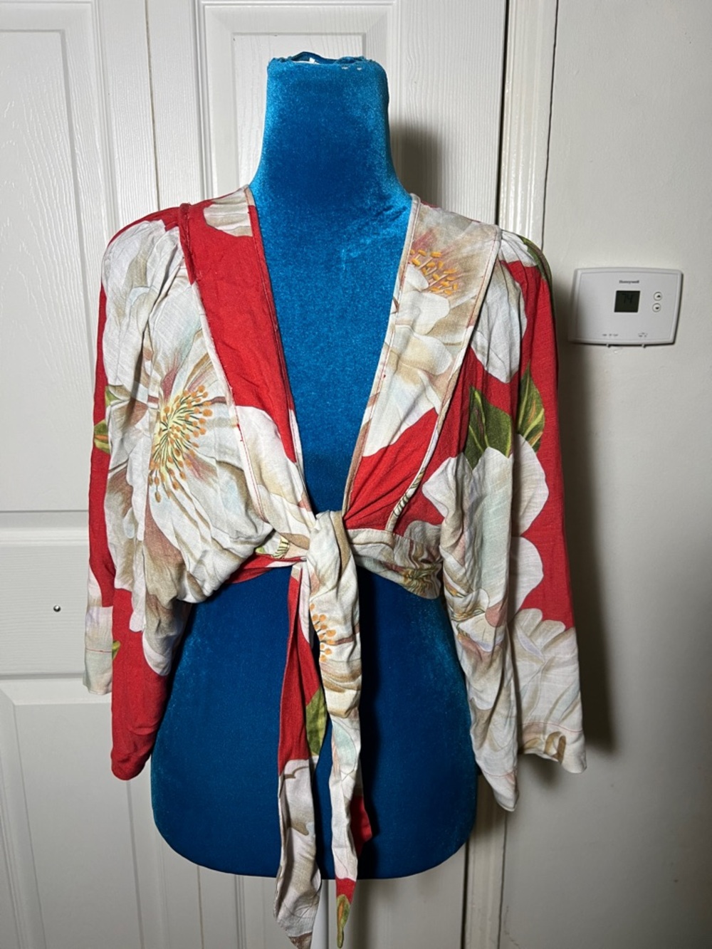 FARM Rio Red Floral Tie-Front Crop Top